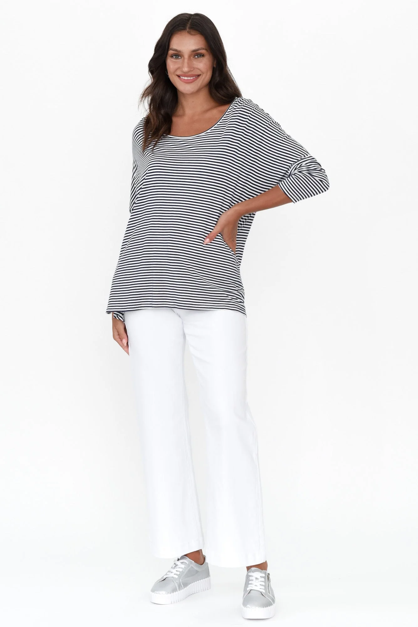 Retro White Wide Leg Jeans - Image 4
