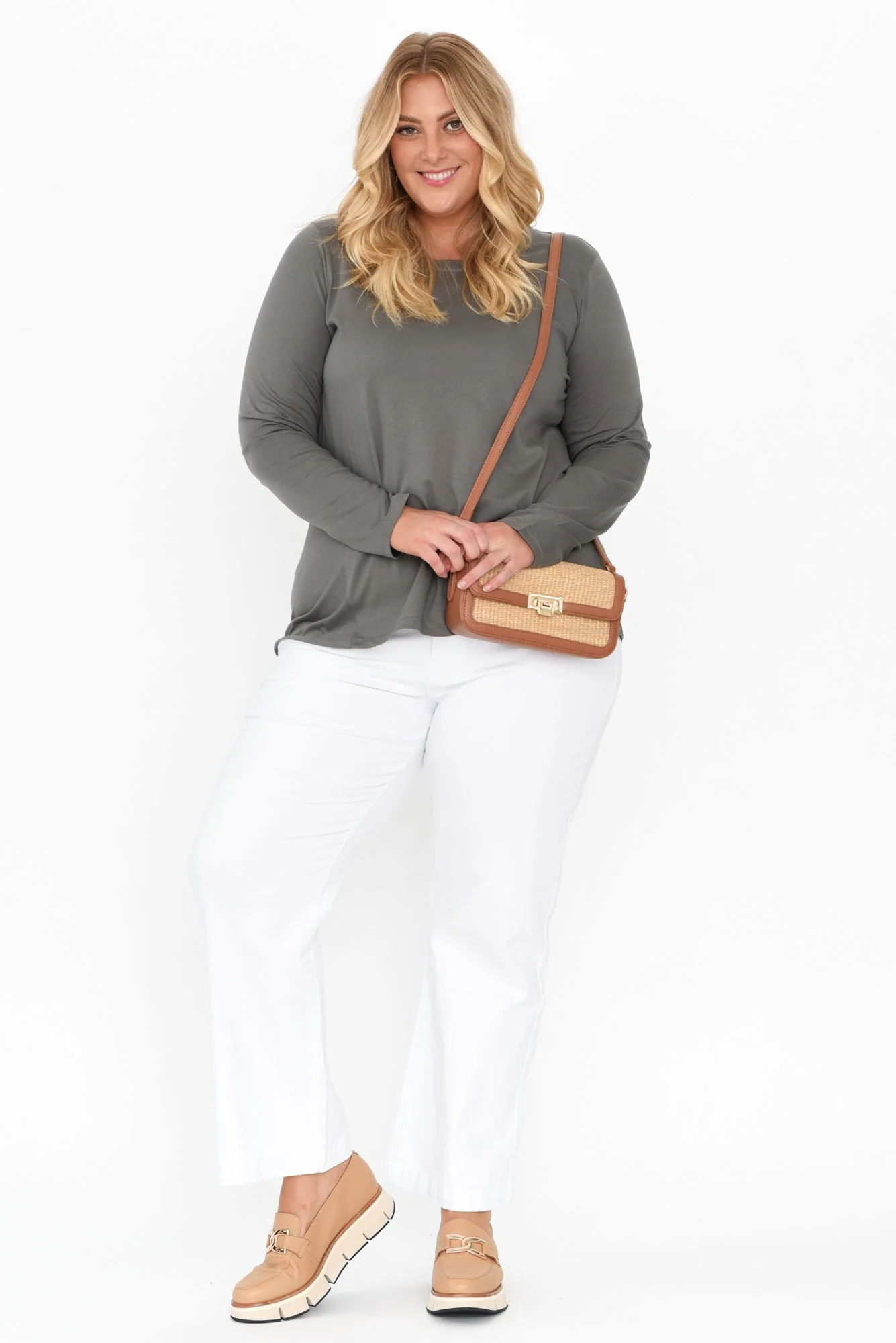 Retro White Wide Leg Jeans - Image 8