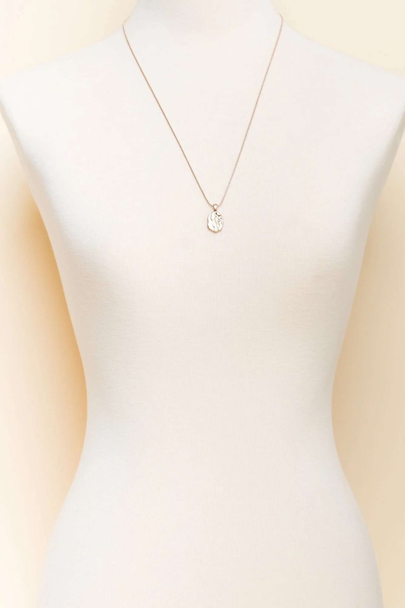 Rhonda Gold Pendant Necklace - Image 2