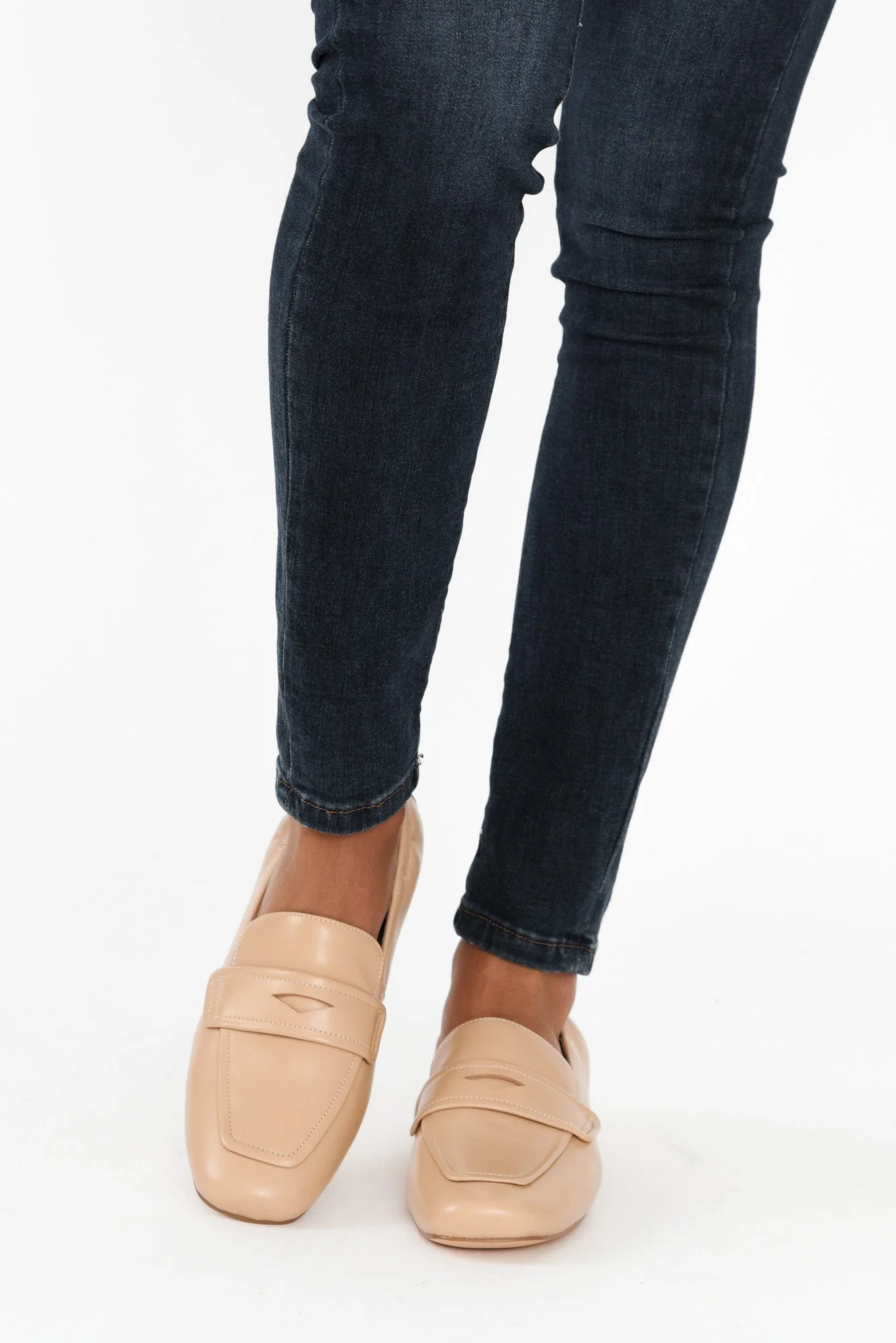 Ridgeway Nude Leather Loafer - Image 4