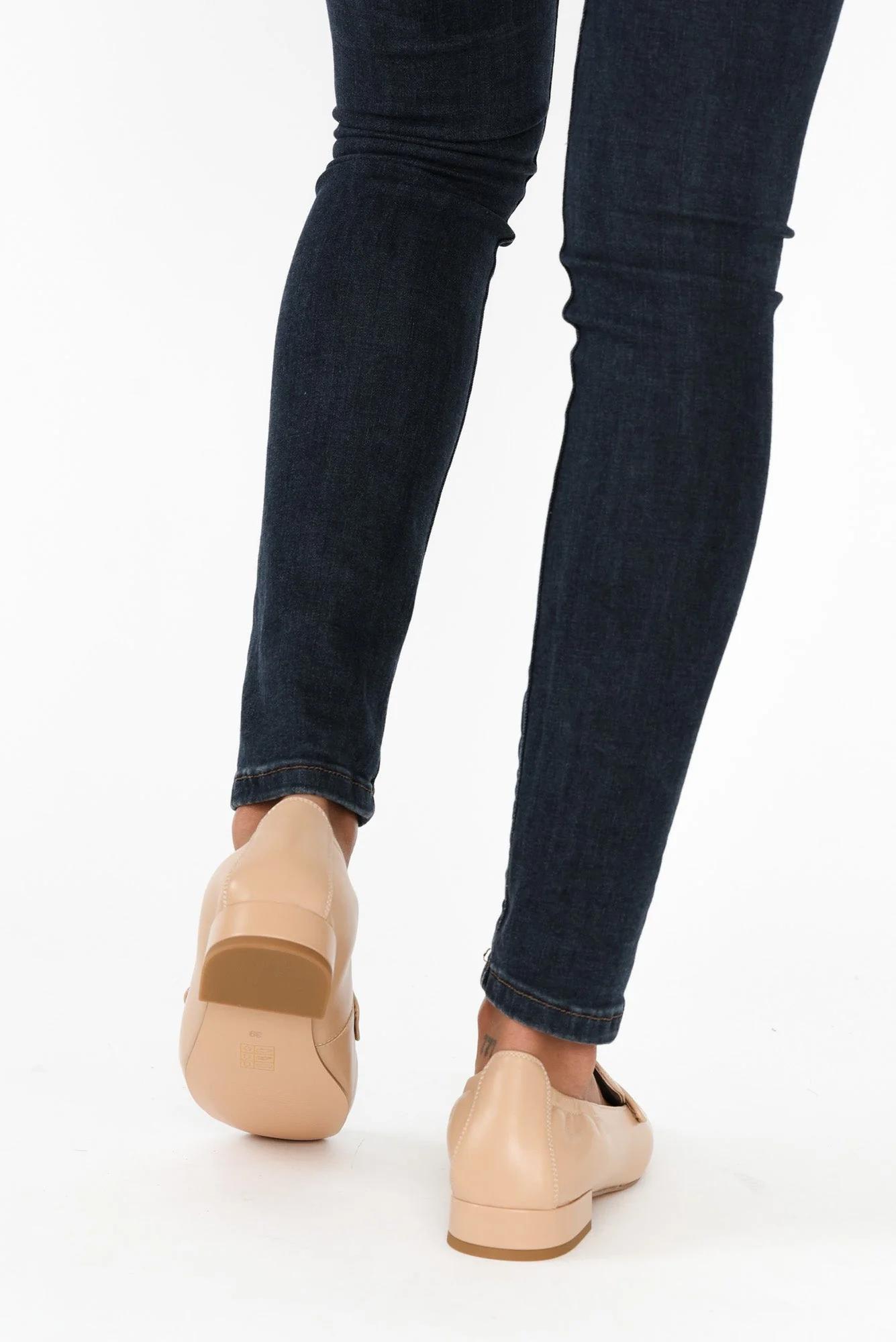 Ridgeway Nude Leather Loafer - Image 7