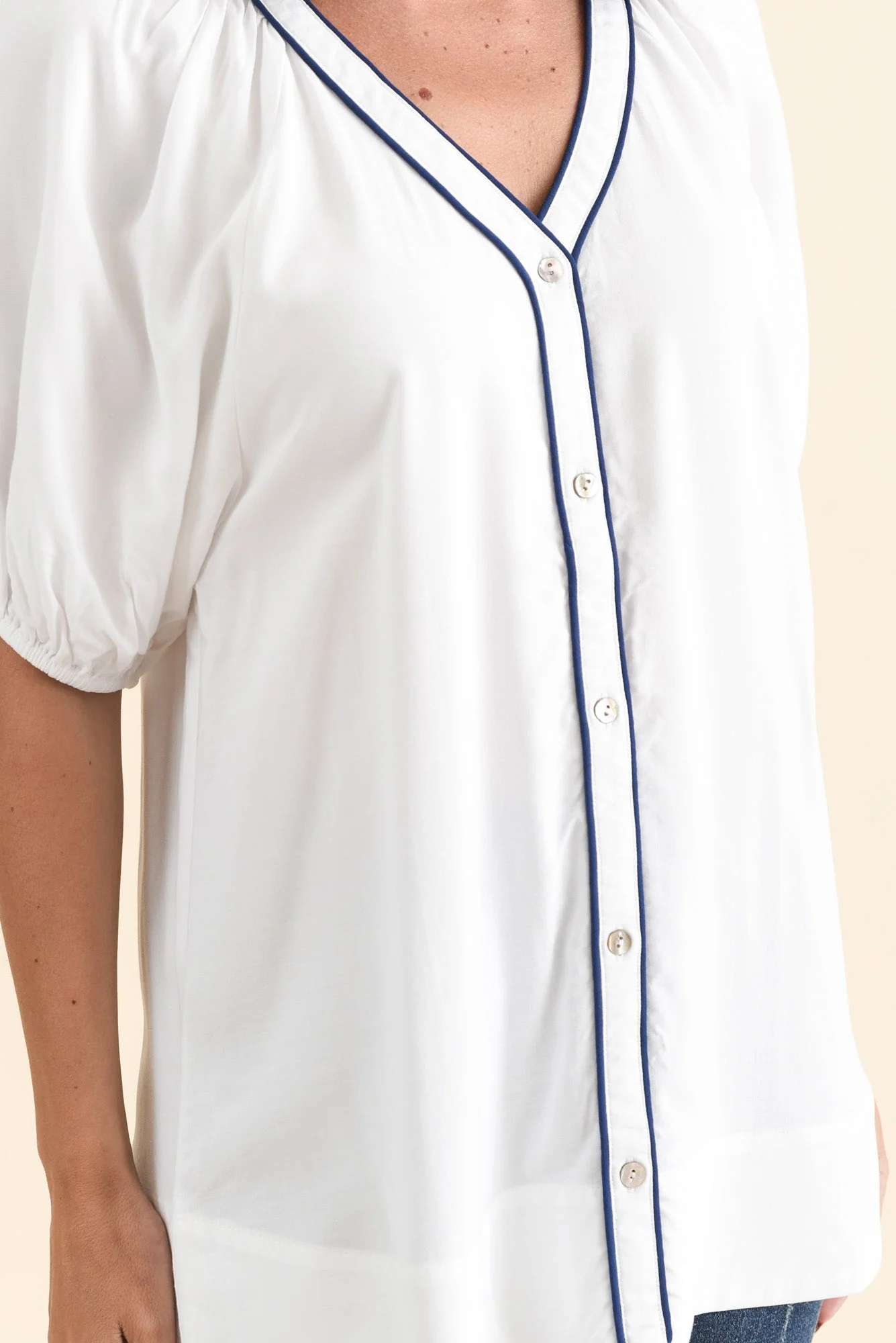 Rio Reef White Contrast Button Blouse - Image 5