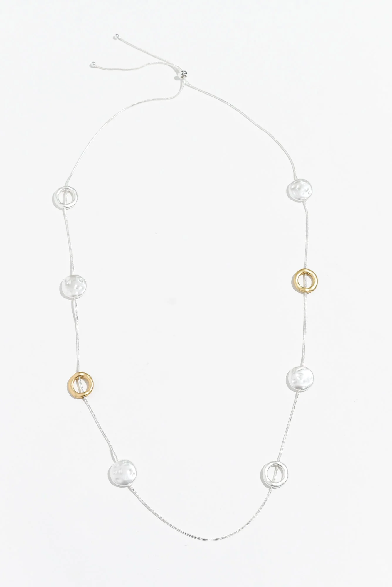 Rosaria Gold Pearl Circle Necklace - Image 2