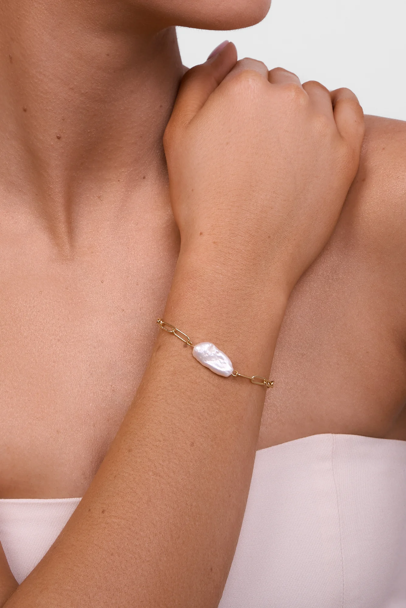 Sallie Gold Pearl Bracelet - Image 2