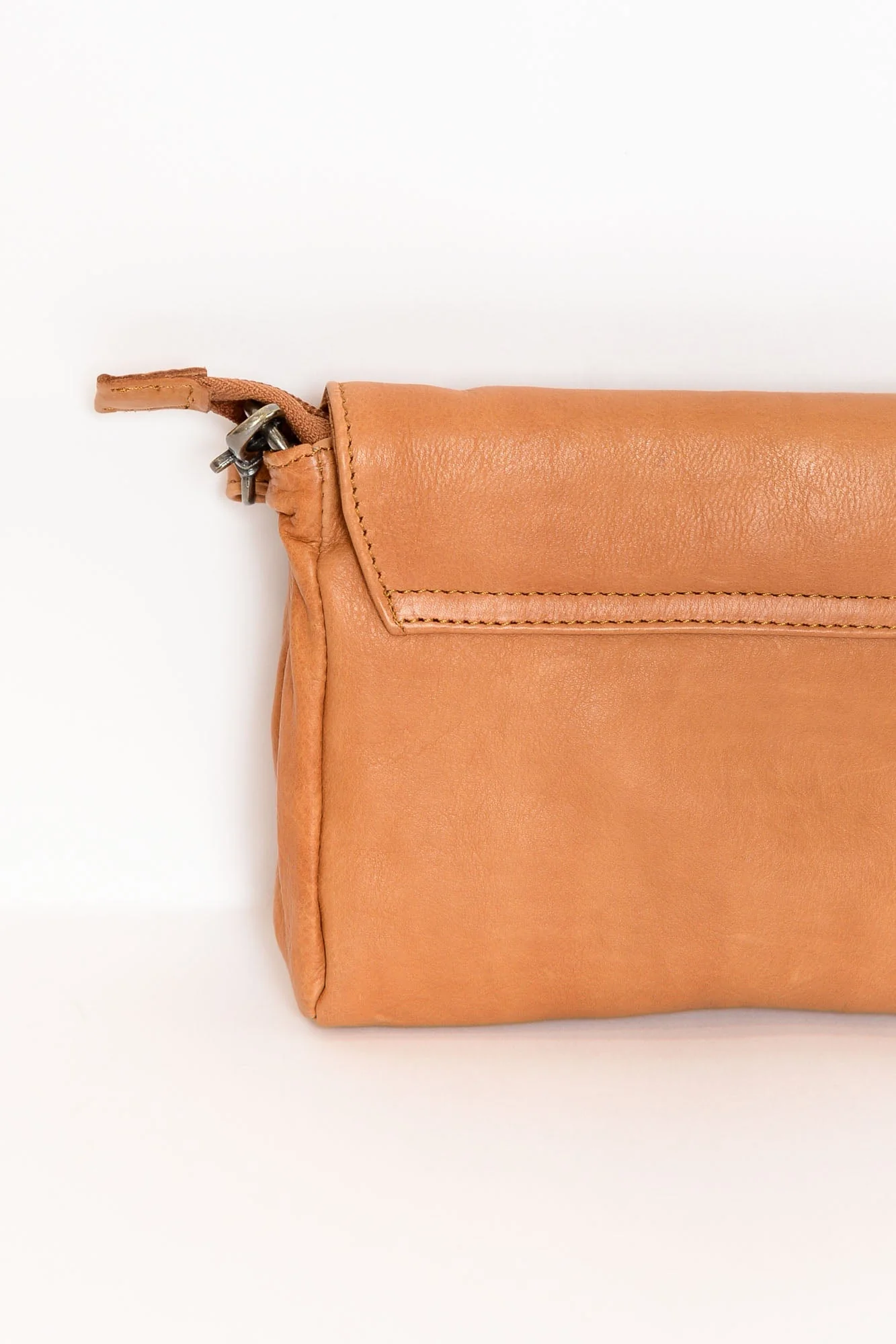 Sara Tan Leather Crossbody Bag - Image 4