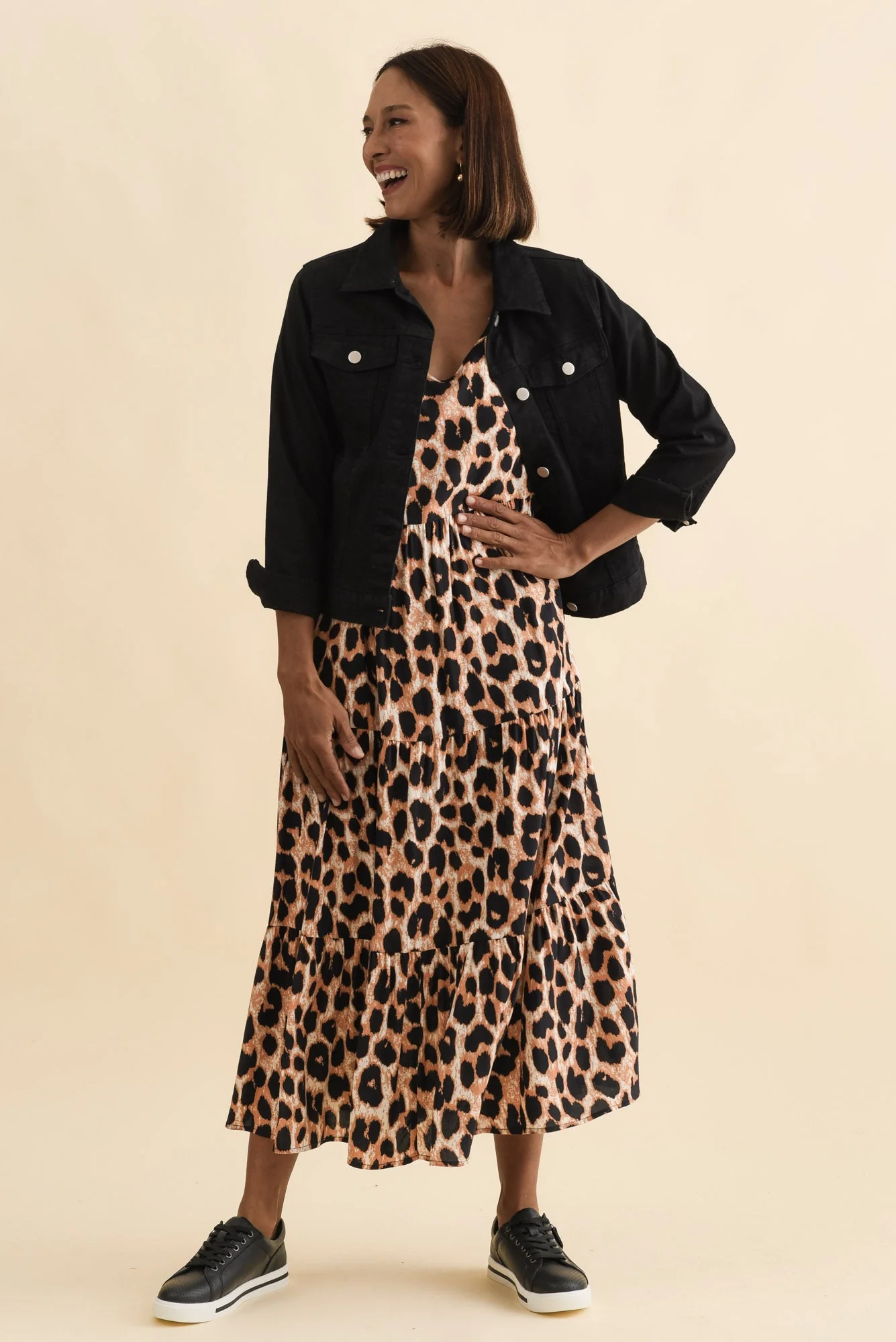 Siobhan Black Stretch Jacket - Image 6
