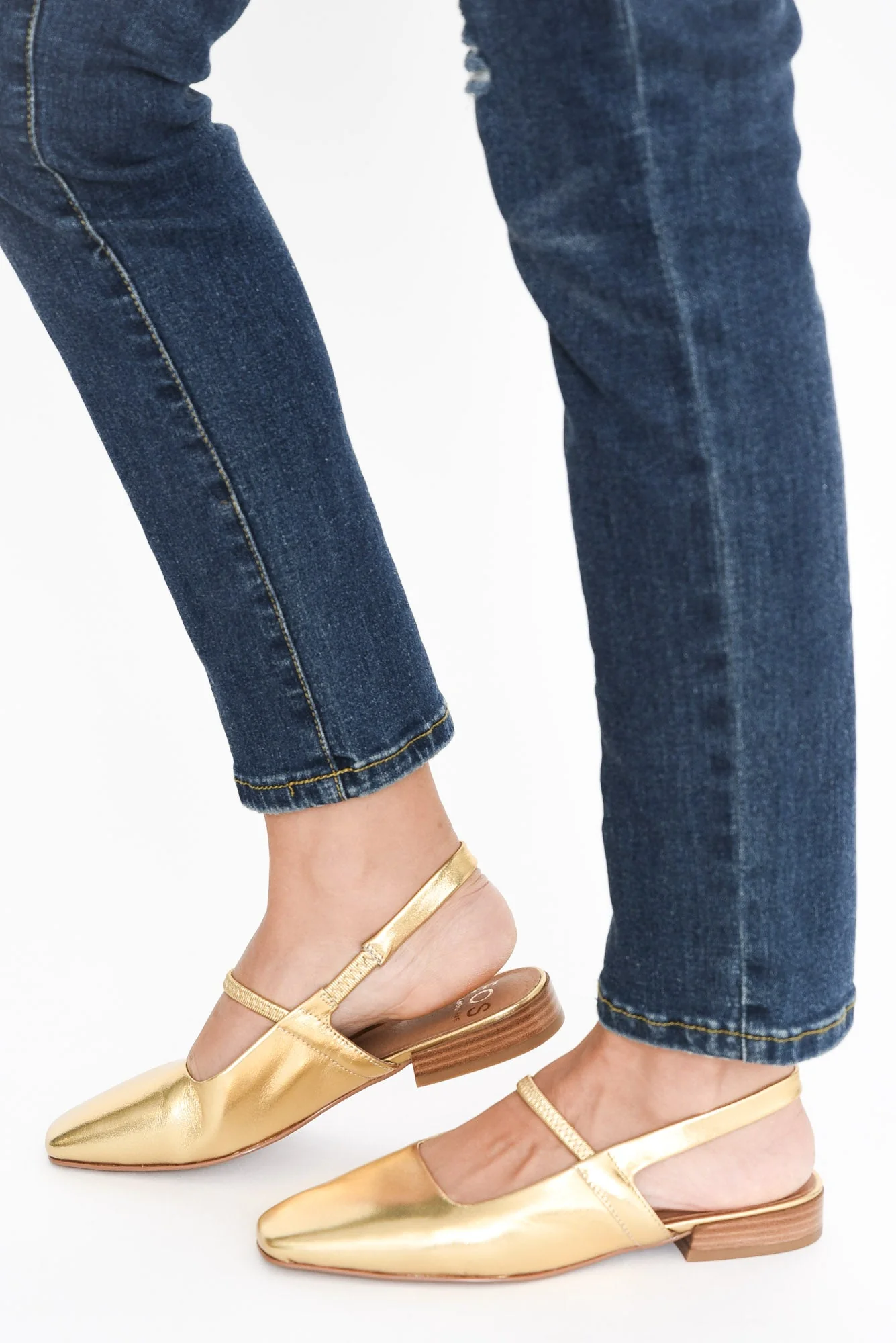 Sonu Gold Leather Slingback Mule - Image 5