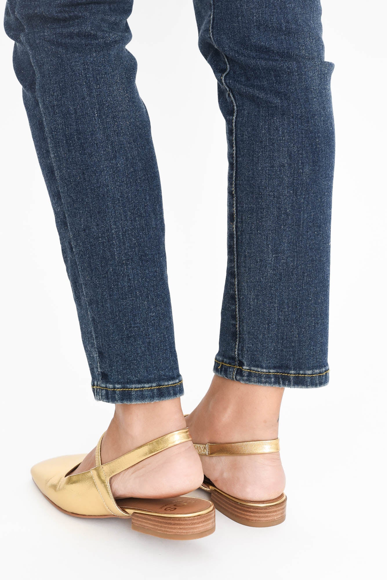 Sonu Gold Leather Slingback Mule - Image 7