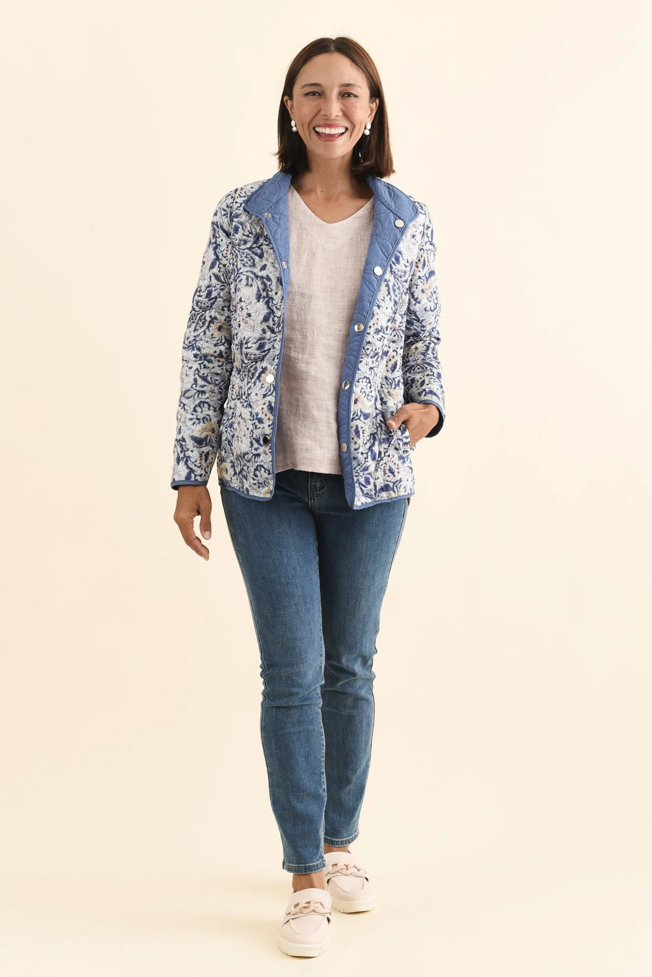 Stefan Blue Paisley Embroidered Button Jacket - Image 4