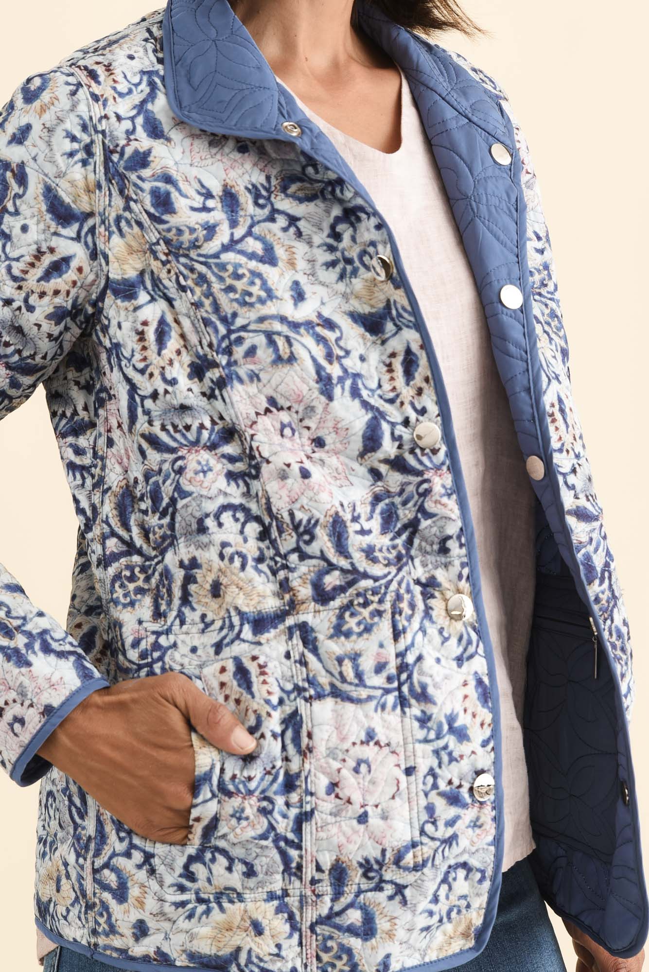 Stefan Blue Paisley Embroidered Button Jacket - Image 7