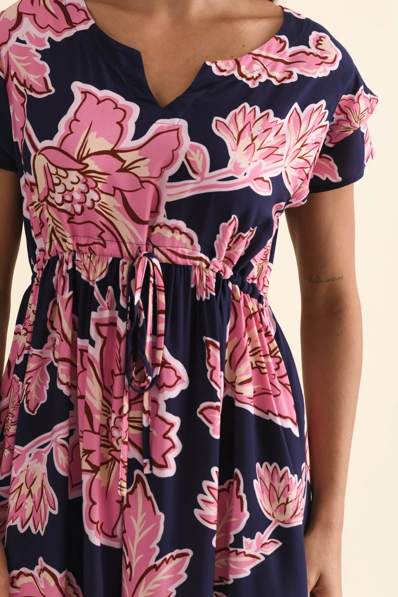 Suzette Navy Flower Midi Dress - Image 6