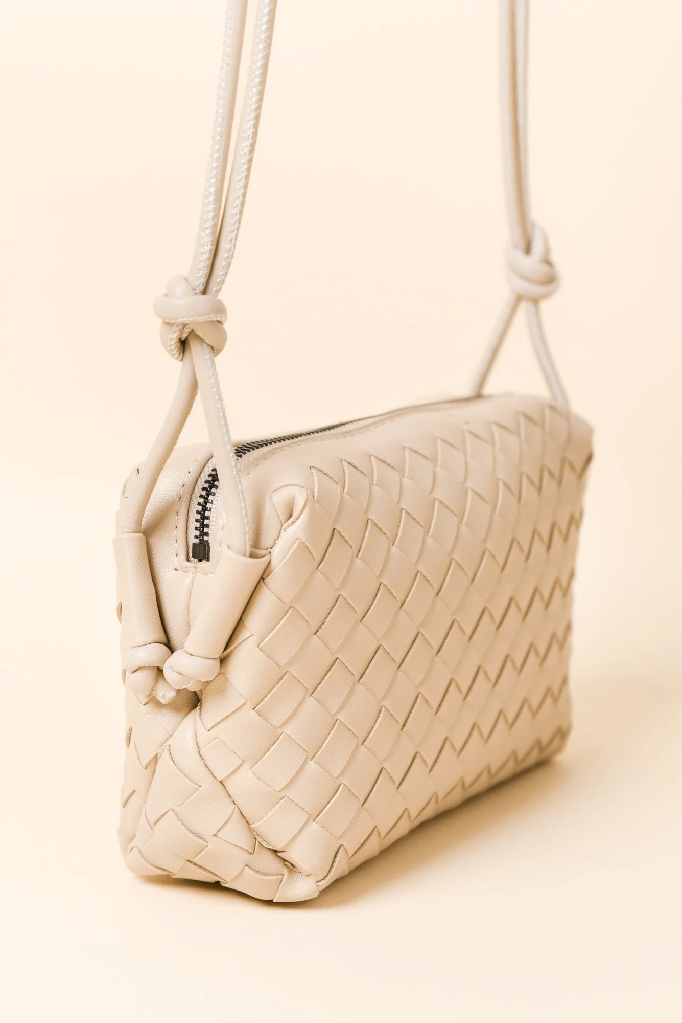 Tellaro Natural Woven Crossbody Bag - Image 2