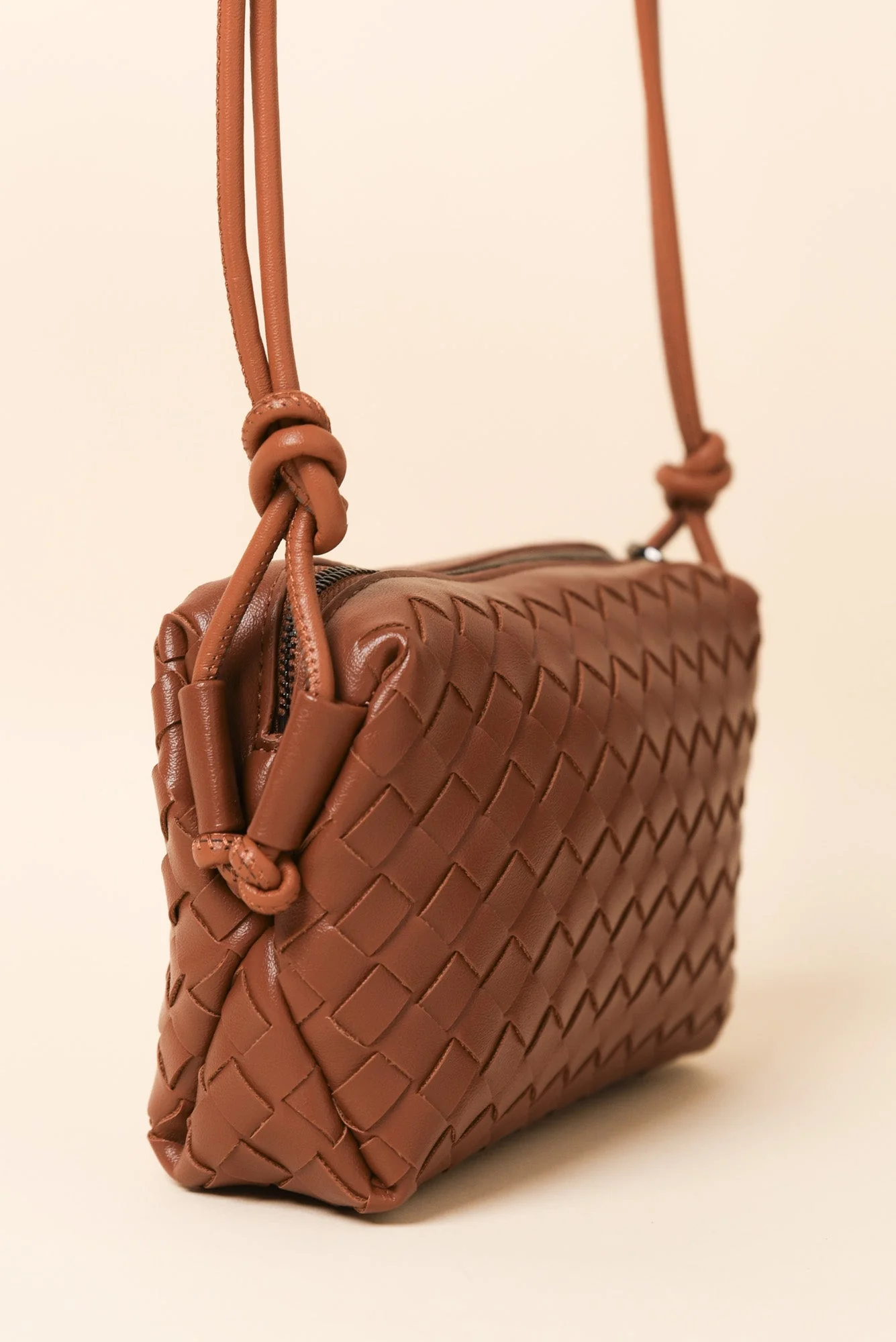 Tellaro Tan Woven Crossbody Bag - Image 2