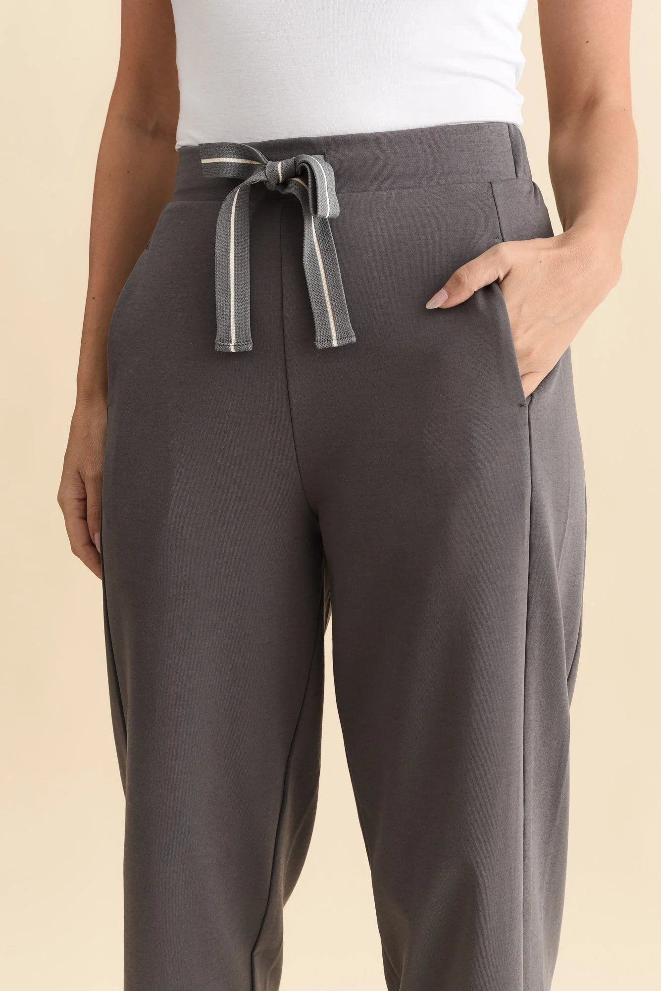Tenille Grey Cotton Barrel Pants - Image 5