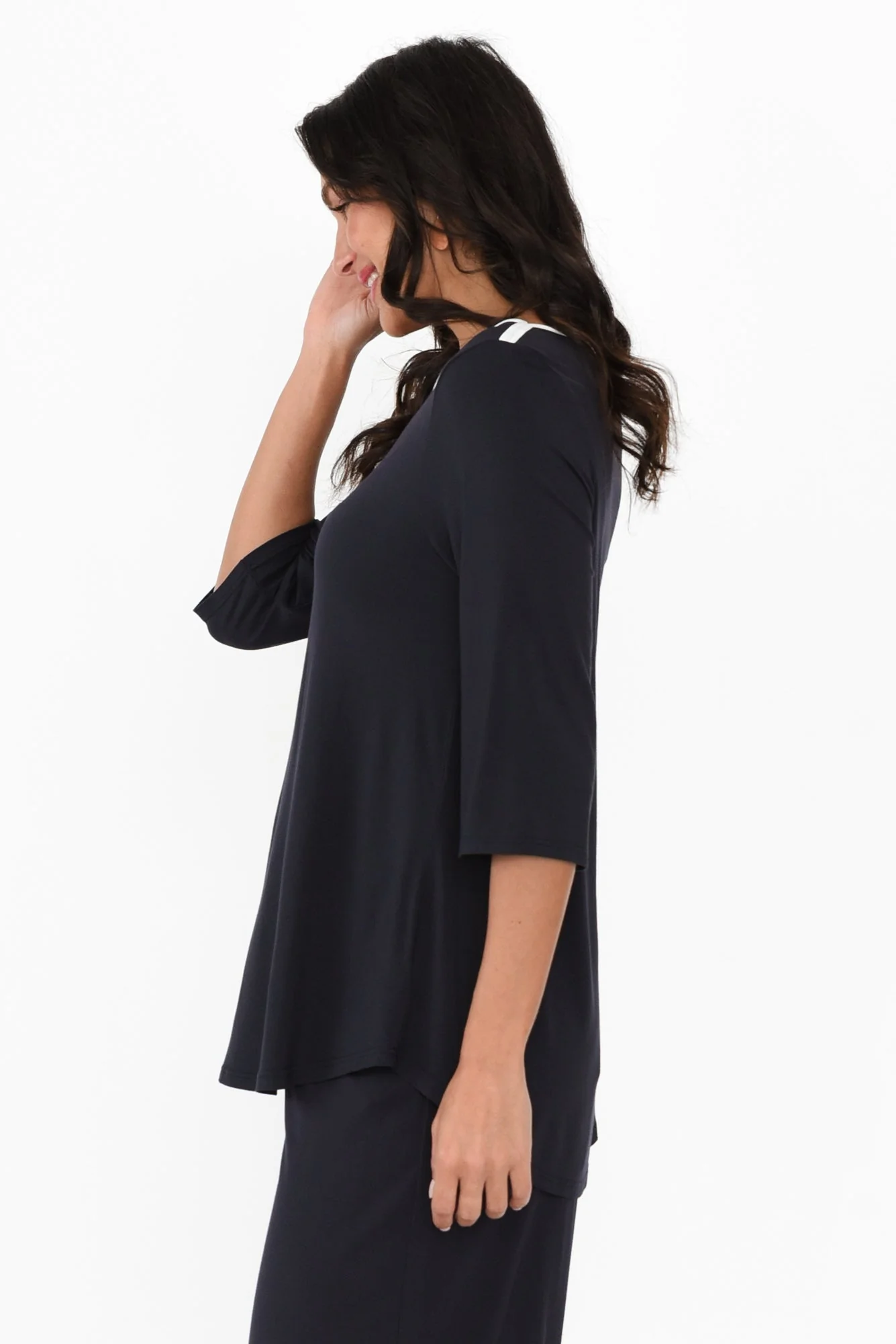 Tilly Navy Contrast 3/4 Sleeve Micro Modal Tee - Image 4