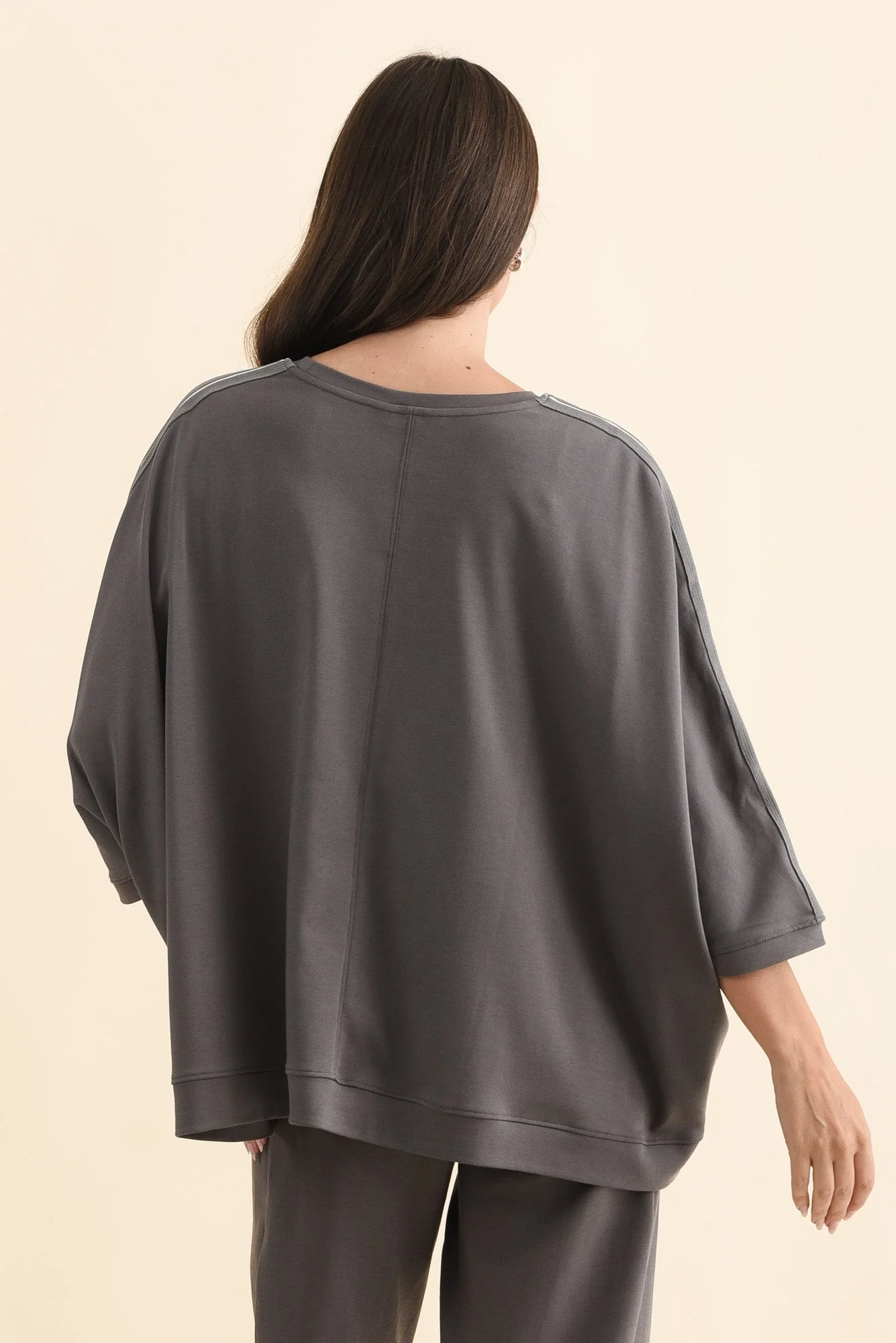 Valeria Grey Cotton Oversized Tee - Image 4