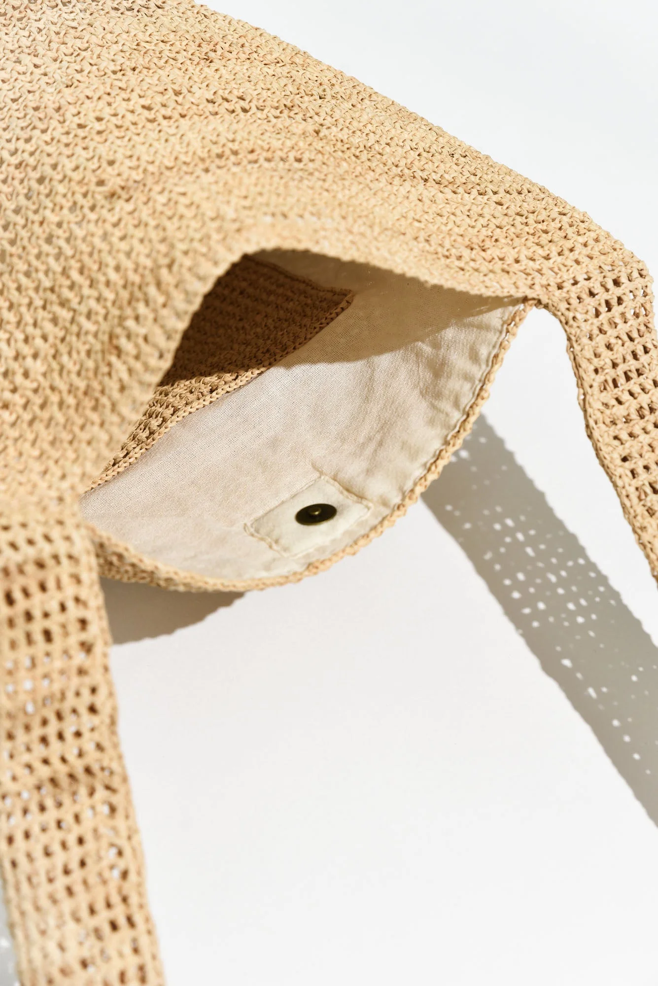 Vatania Natural Raffia Shoulder Bag - Image 3