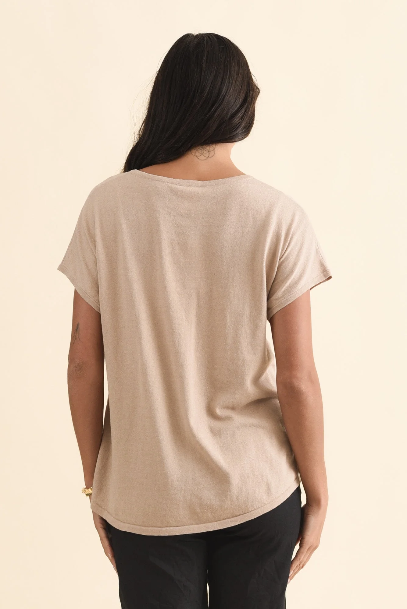 Via Beige Cotton V Neck Knit Top - Image 4