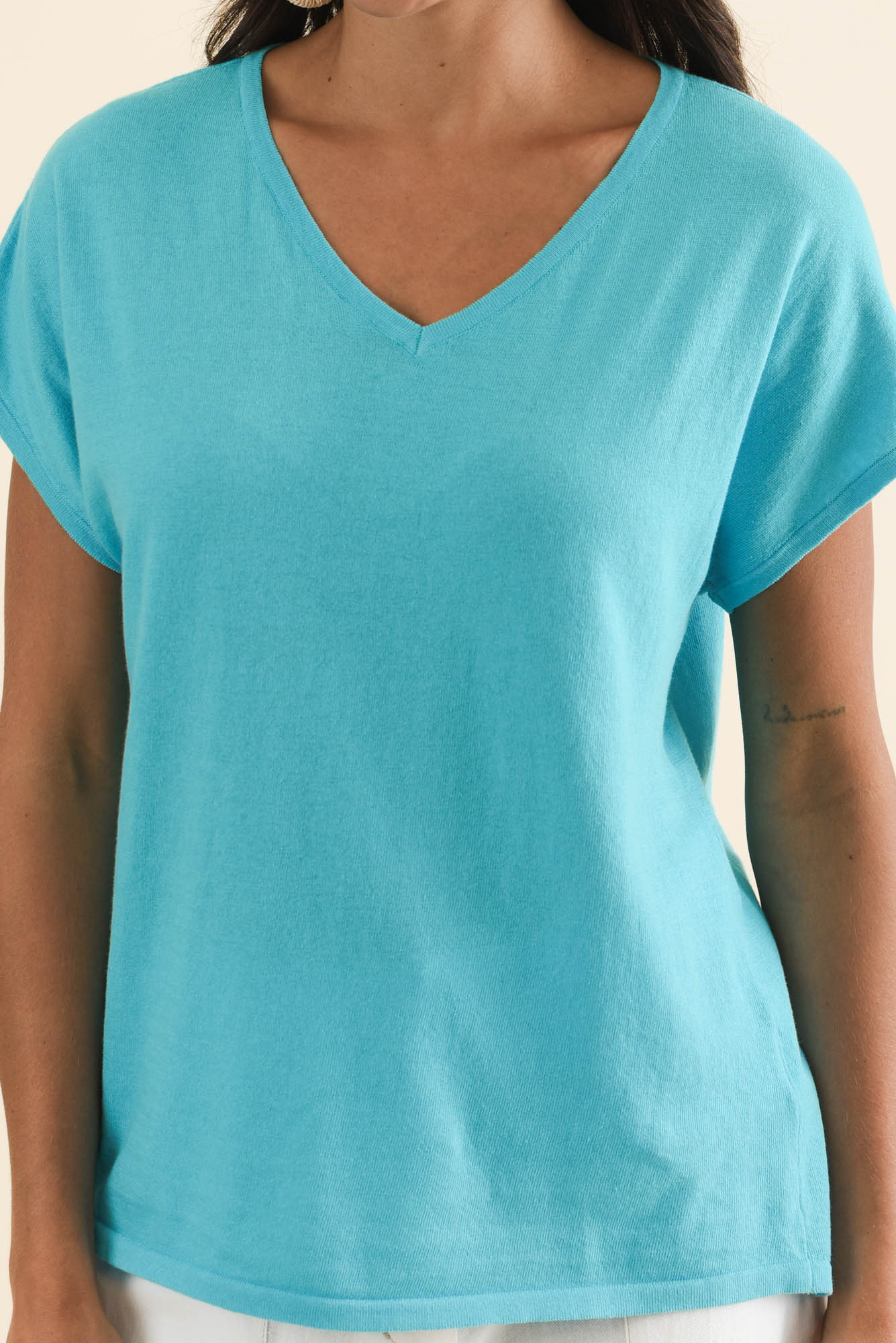 Via Blue Cotton V Neck Knit Top - Image 5