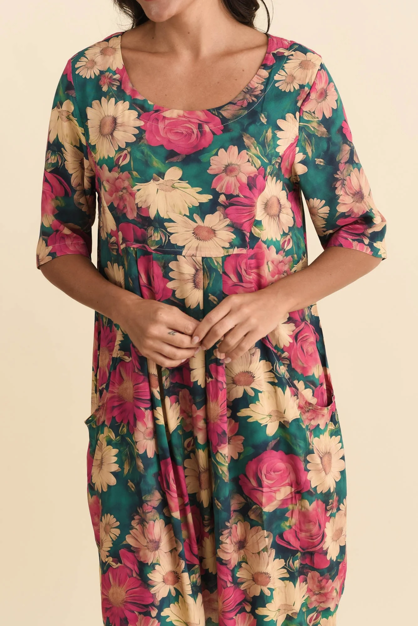 Vossi Orange Flower Pocket Dress - Image 5
