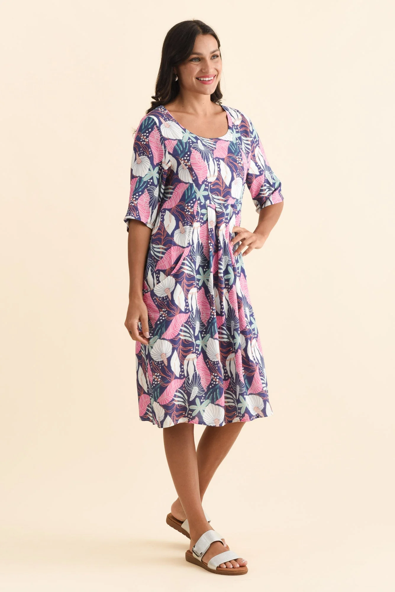 Vossi Pink Leaf Pocket Dress - Image 3