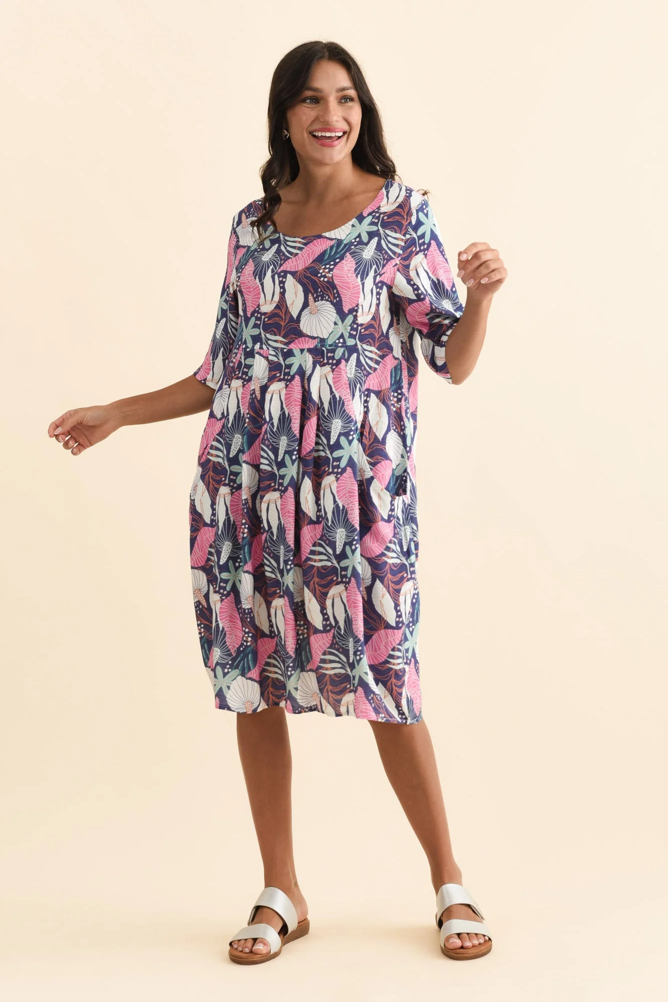 Vossi Pink Leaf Pocket Dress - Image 6