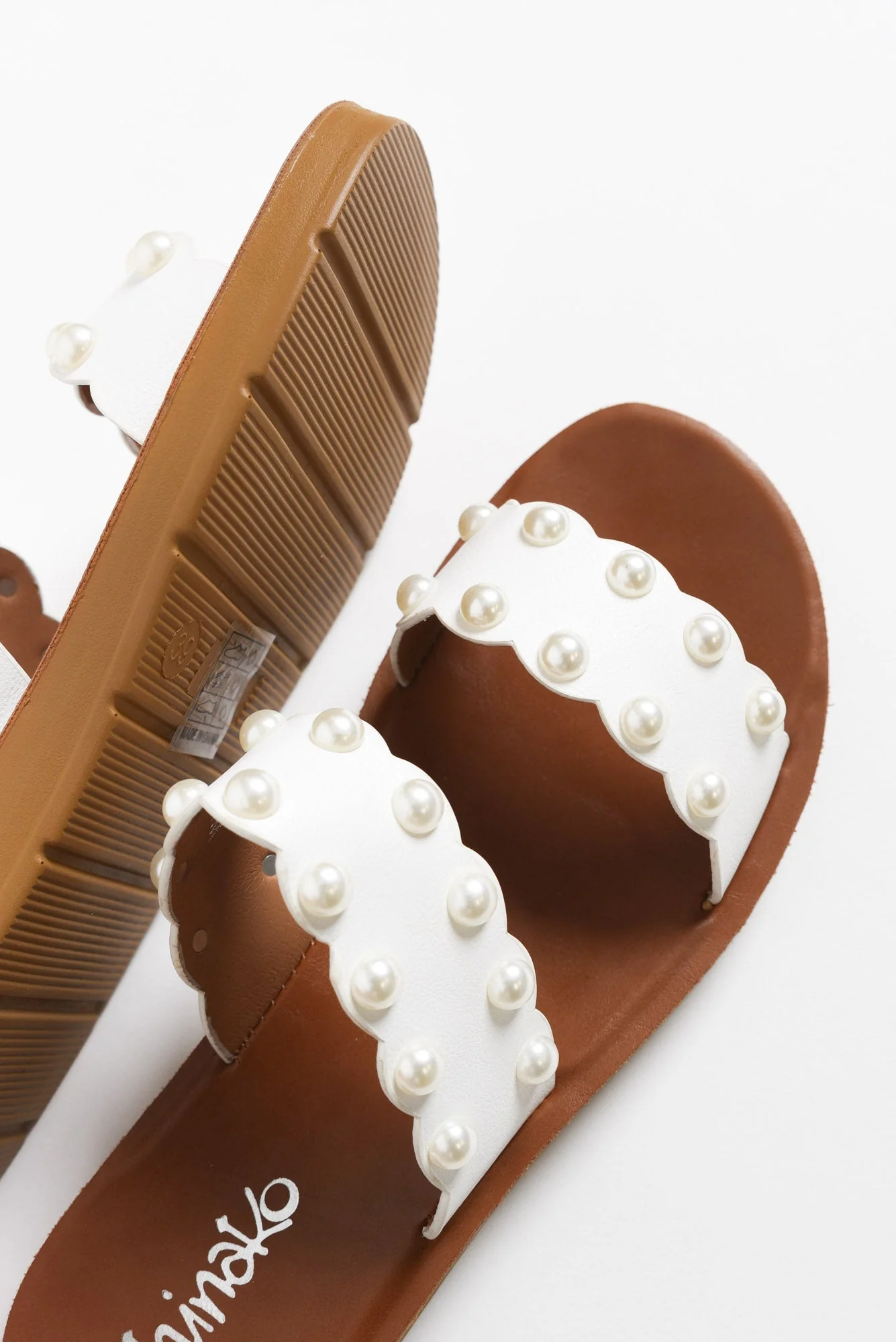 Warner White Pearl Slide - Image 6