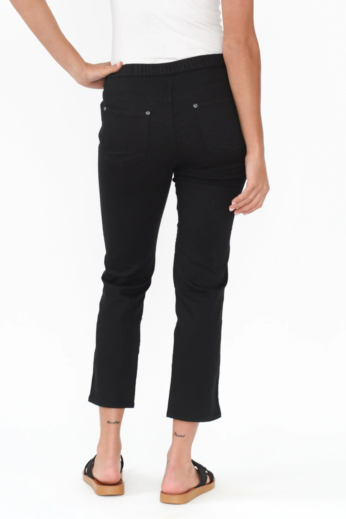 Winslet Black 7/8 Pants - Image 4