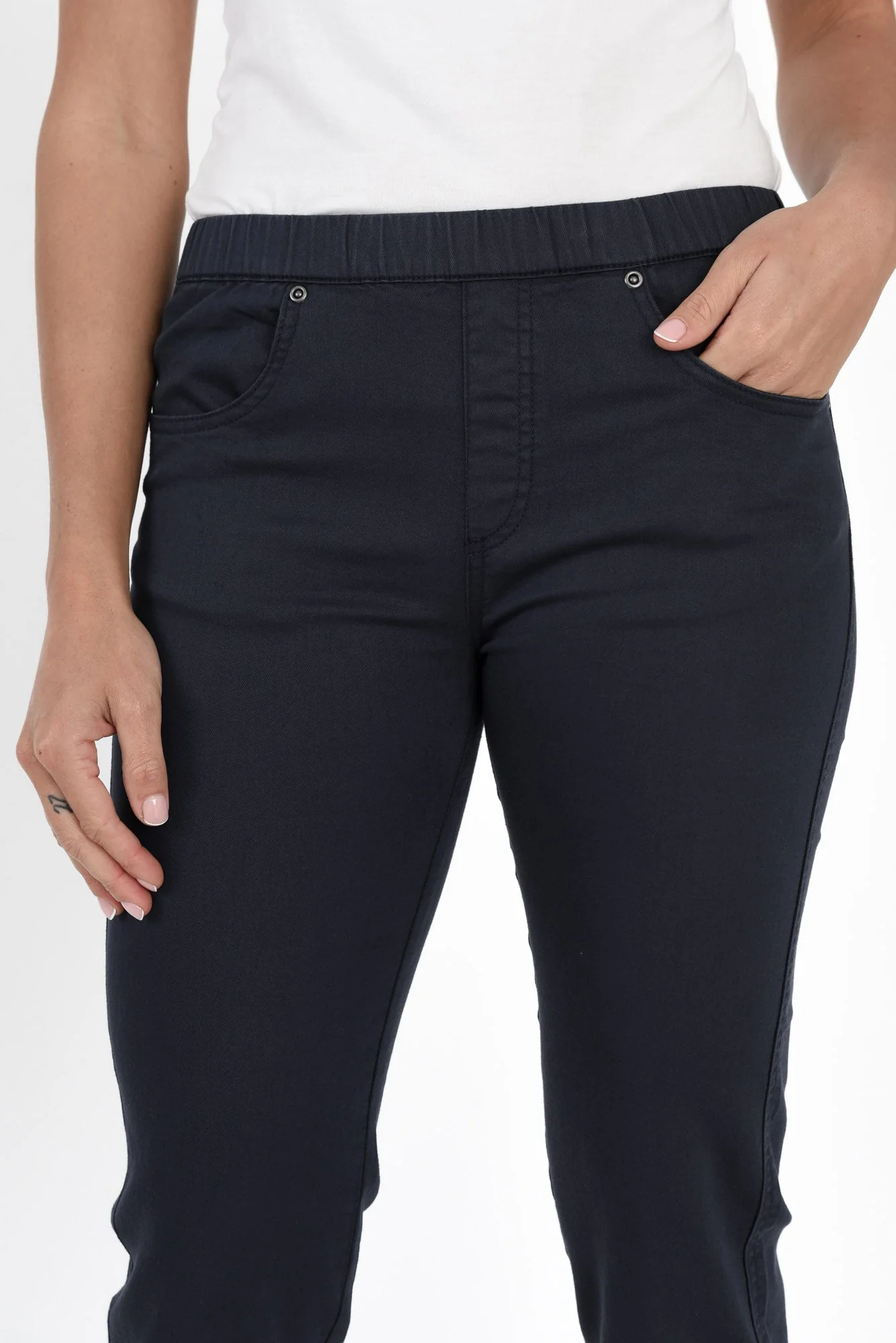 Winslet Navy 7/8 Pants - Image 5