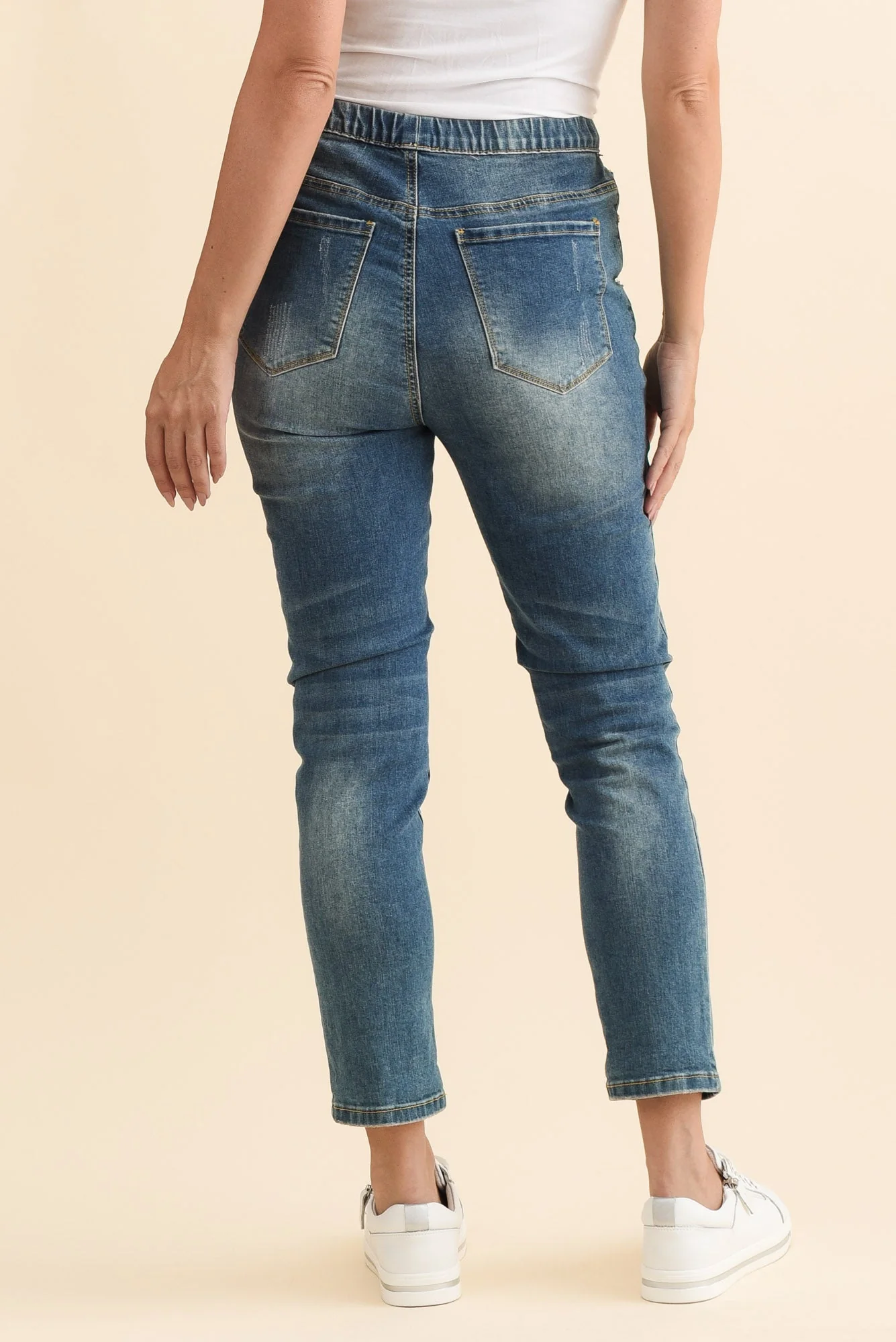 Zadie Distressed Blue Stretch Jeans - Image 4