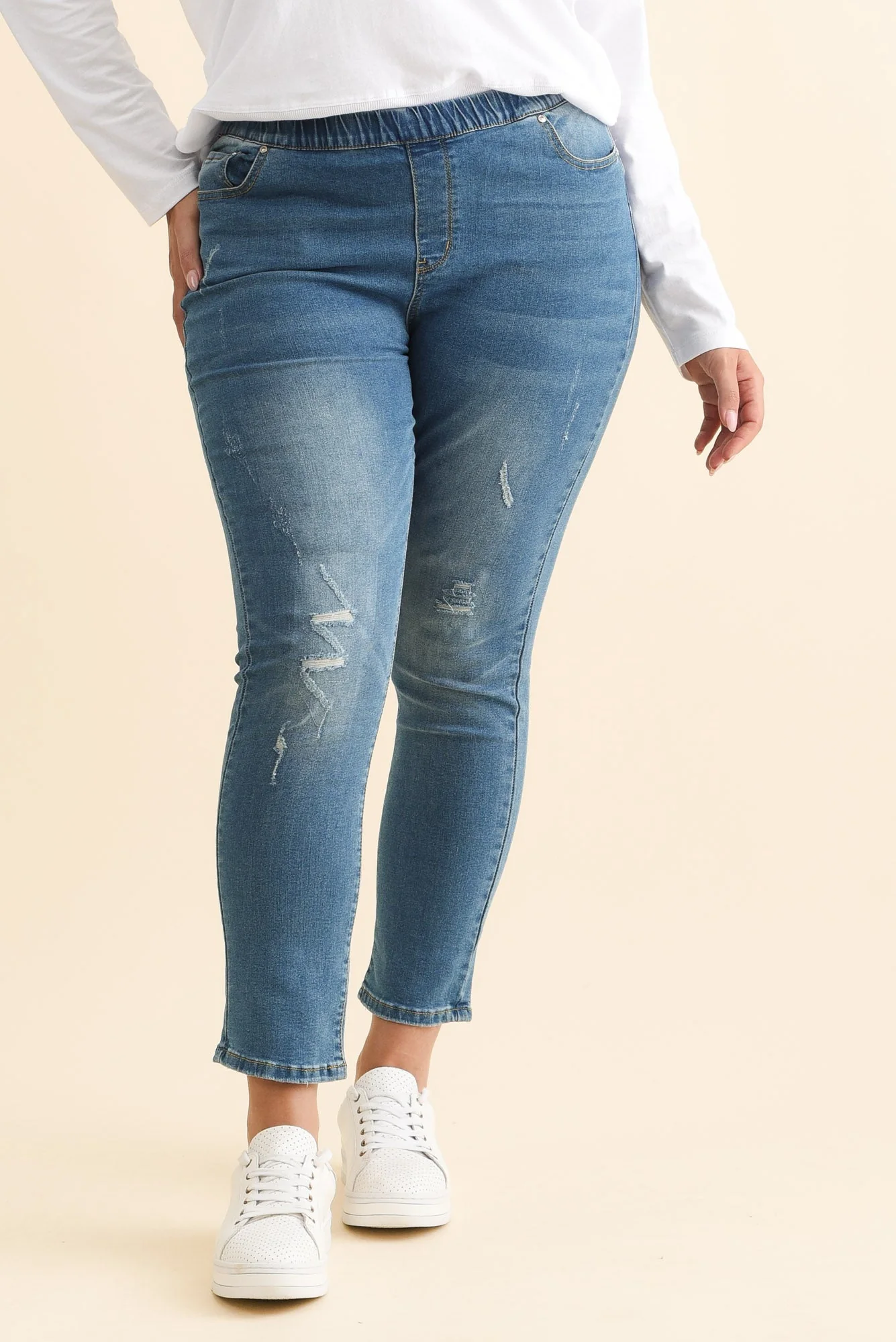 Zadie Distressed Blue Stretch Jeans - Image 7