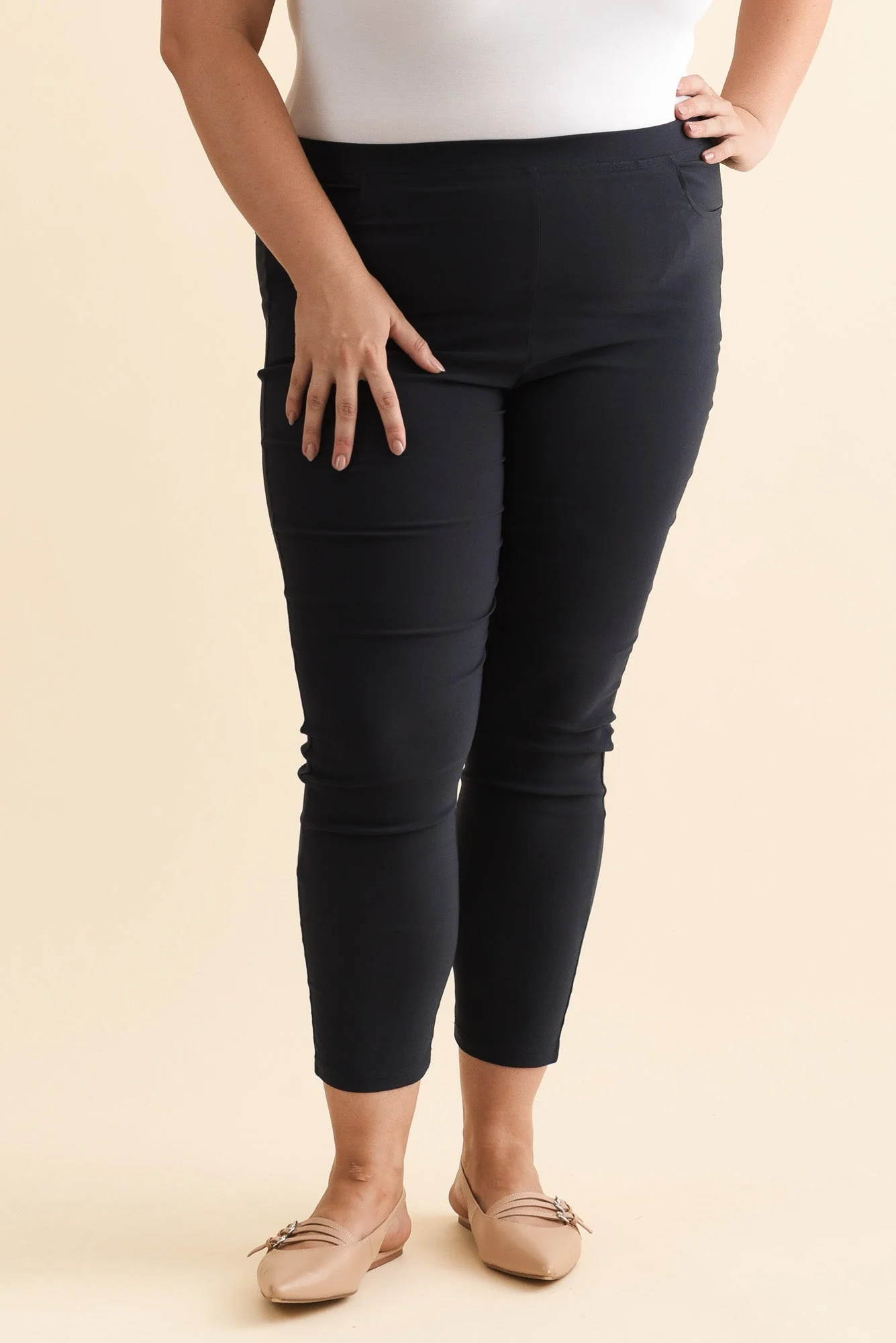 Zara Navy Stretch 7/8 Pants - Image 11