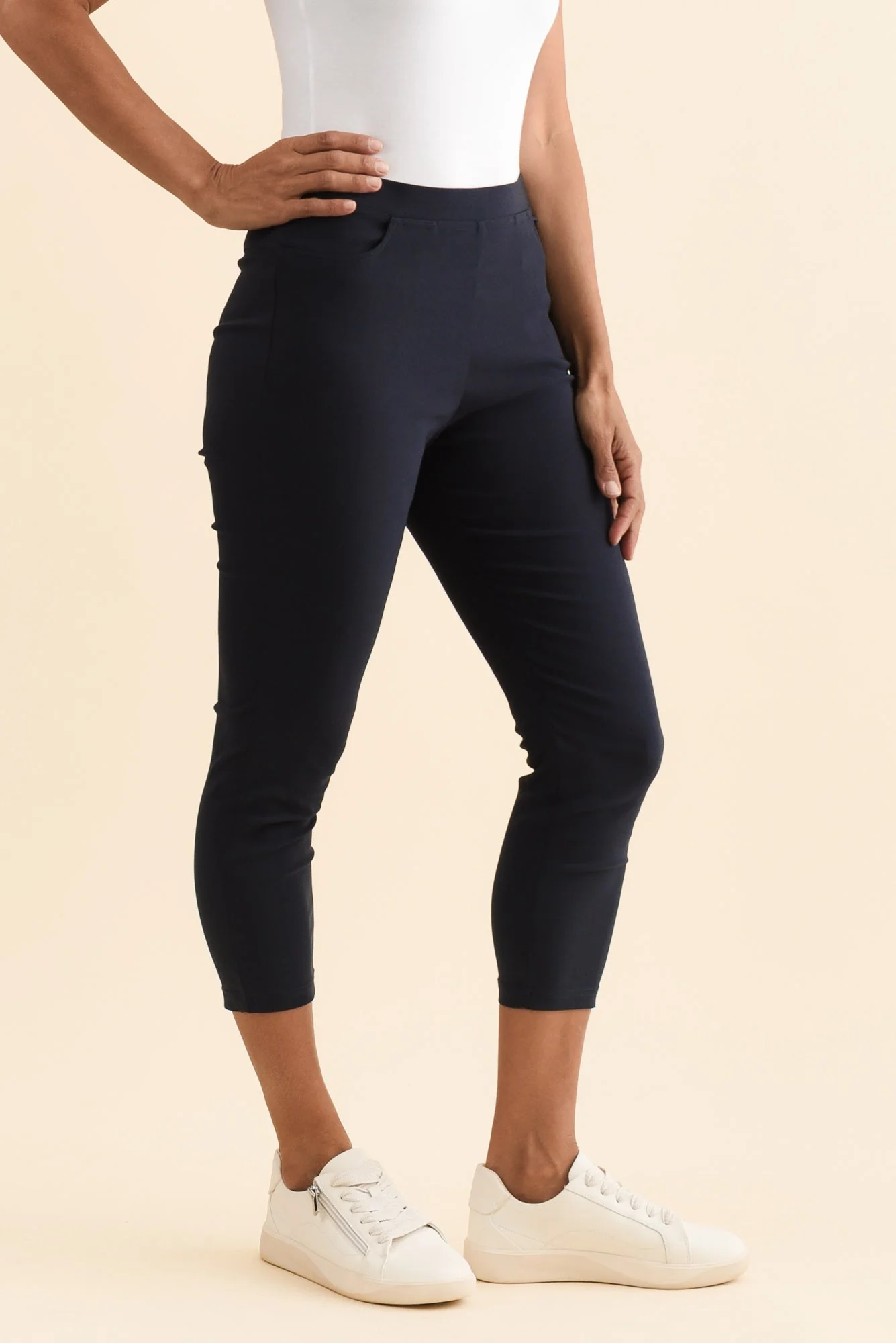 Zara Navy Stretch Cropped Pants - Image 3